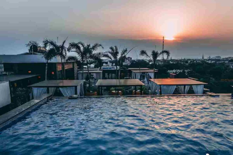 La Cabana Rooftop Bar & Grill Photos