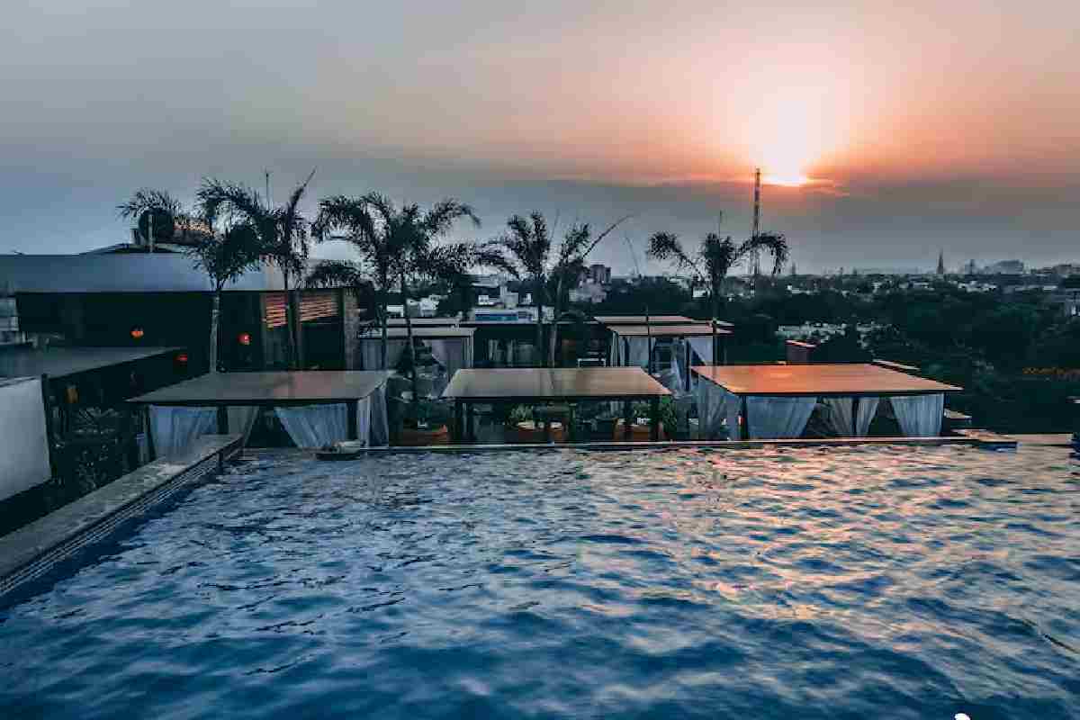 La Cabana Rooftop Bar & Grill Photos