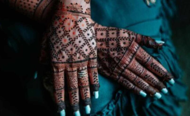 Back Side Mehndi Design Simple